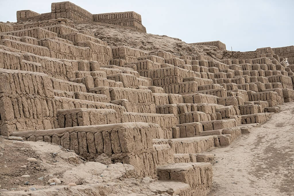 Huaca Pucllana, Ancient Pyramid in Peru World History Commons
